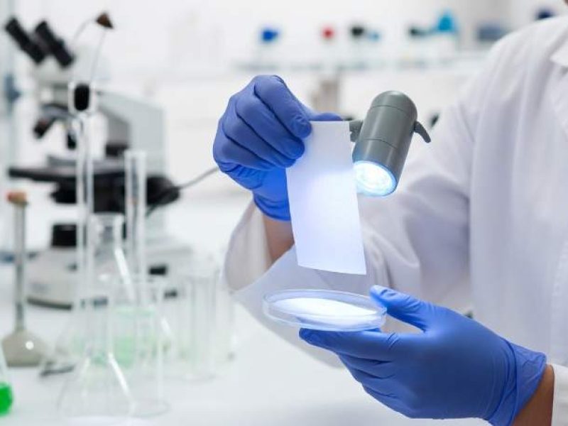 Antimicrobial vs. Standard Tissue A Technical Guide for Healthcare Procurement (2)